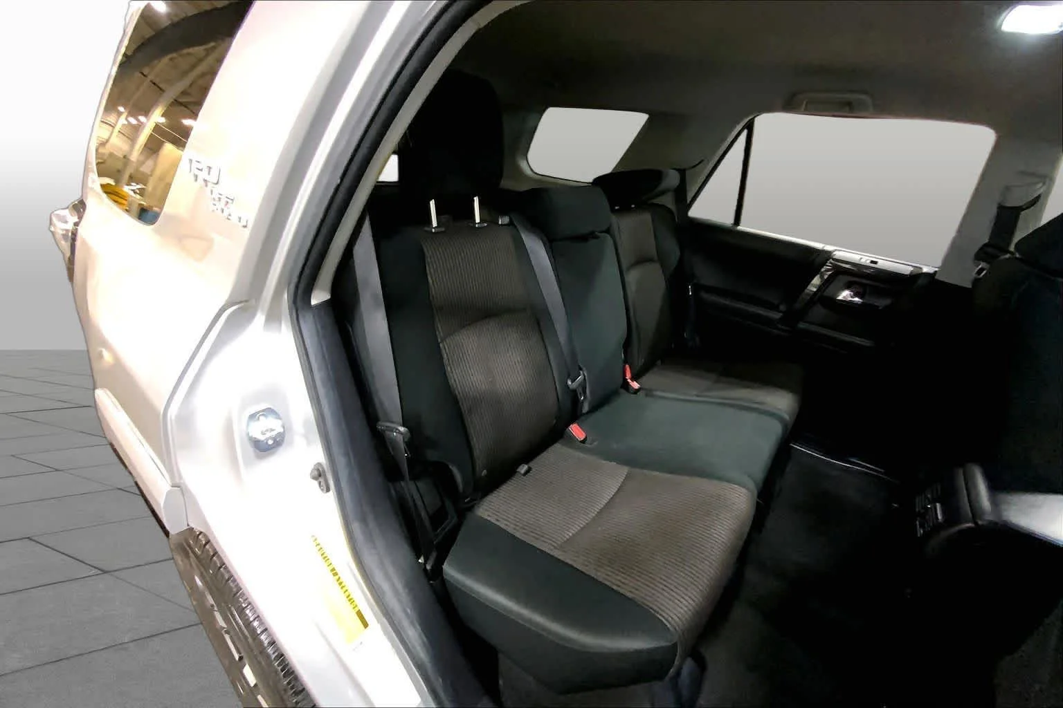 Used 2020 Classic Silver Metallic Toyota SR5 image 19