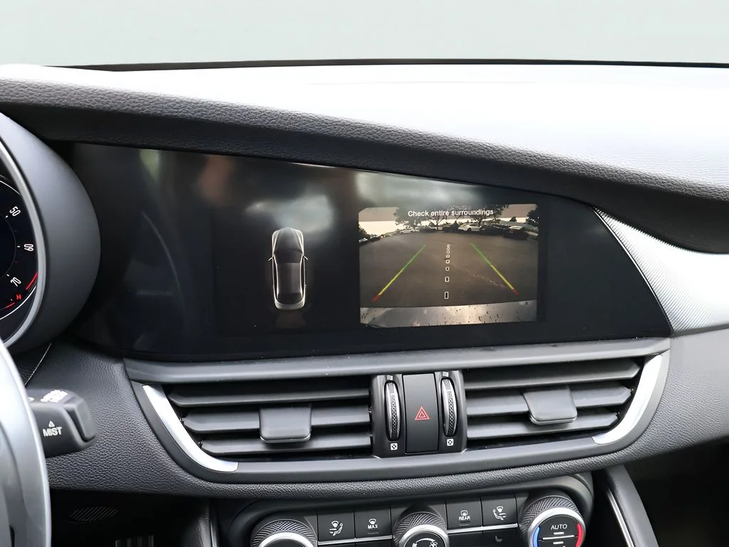 New 2026 Vesuvio Gray Metallic Alfa Romeo Base image 26