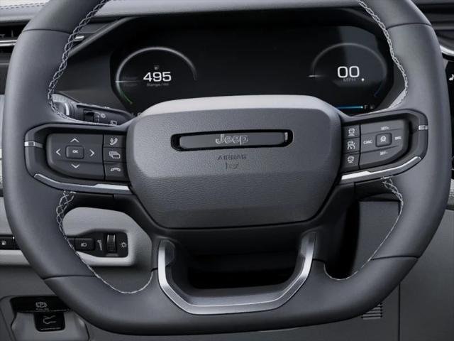 New 2026 Bright White Clear-Coat Exterior Paint Jeep Laredo image 45