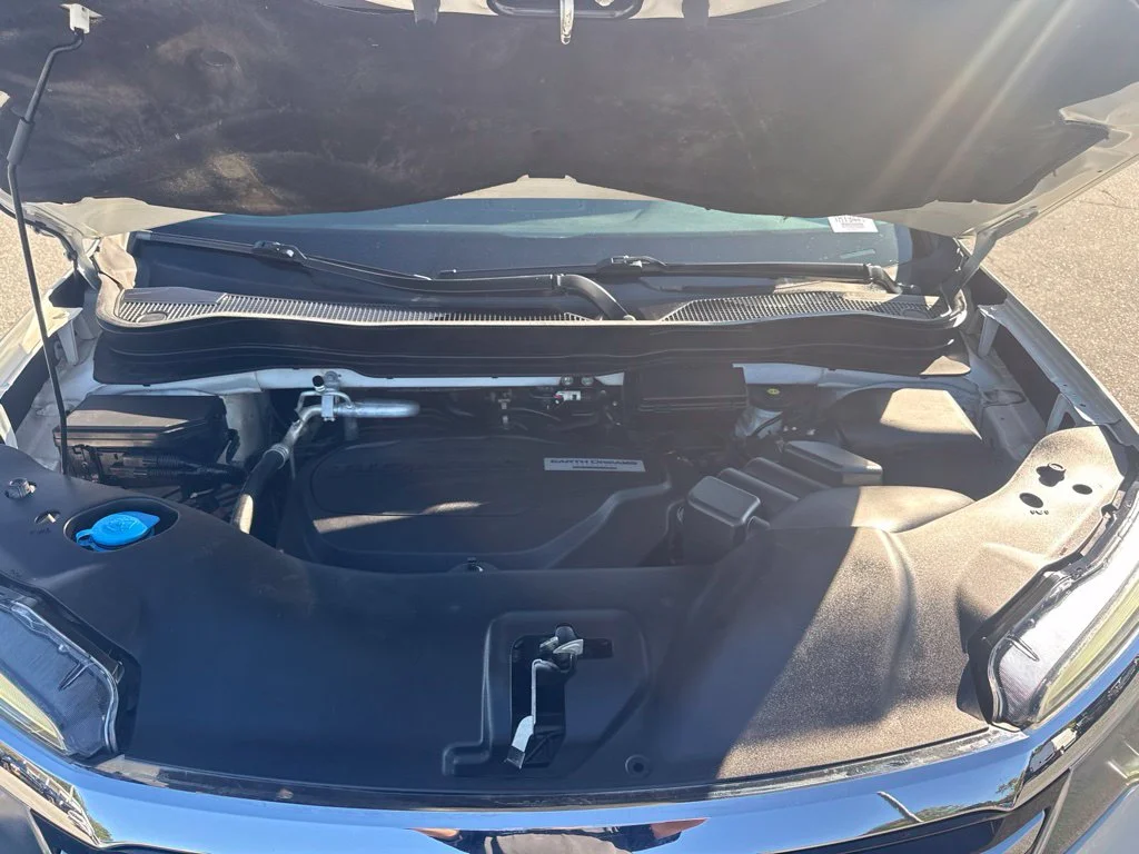 Used 2017  Honda Touring image 30