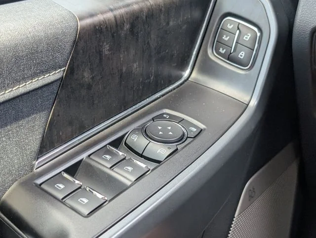 Used 2022 Black Ford Lariat image 26