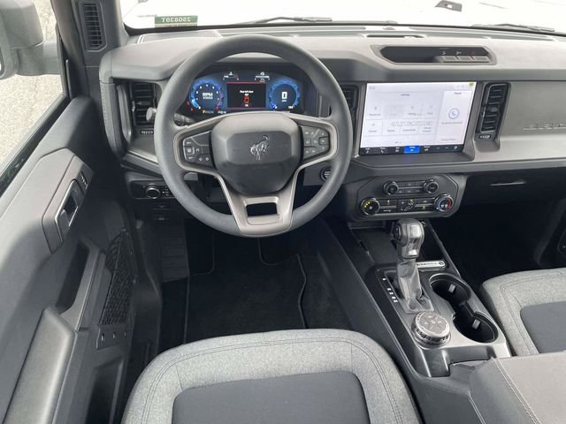 2025 Ford Bronco 4-Door Base - Photo 6