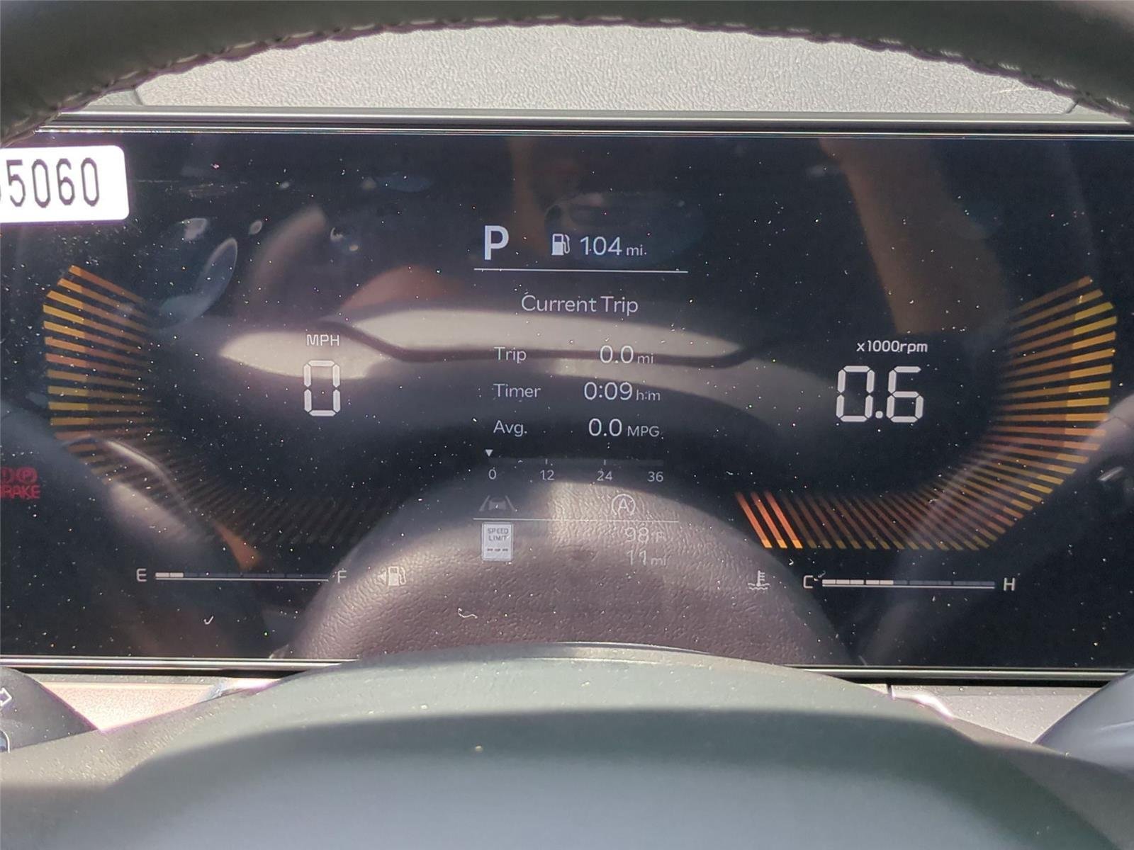 New 2026 Glacial White Kia S image 22