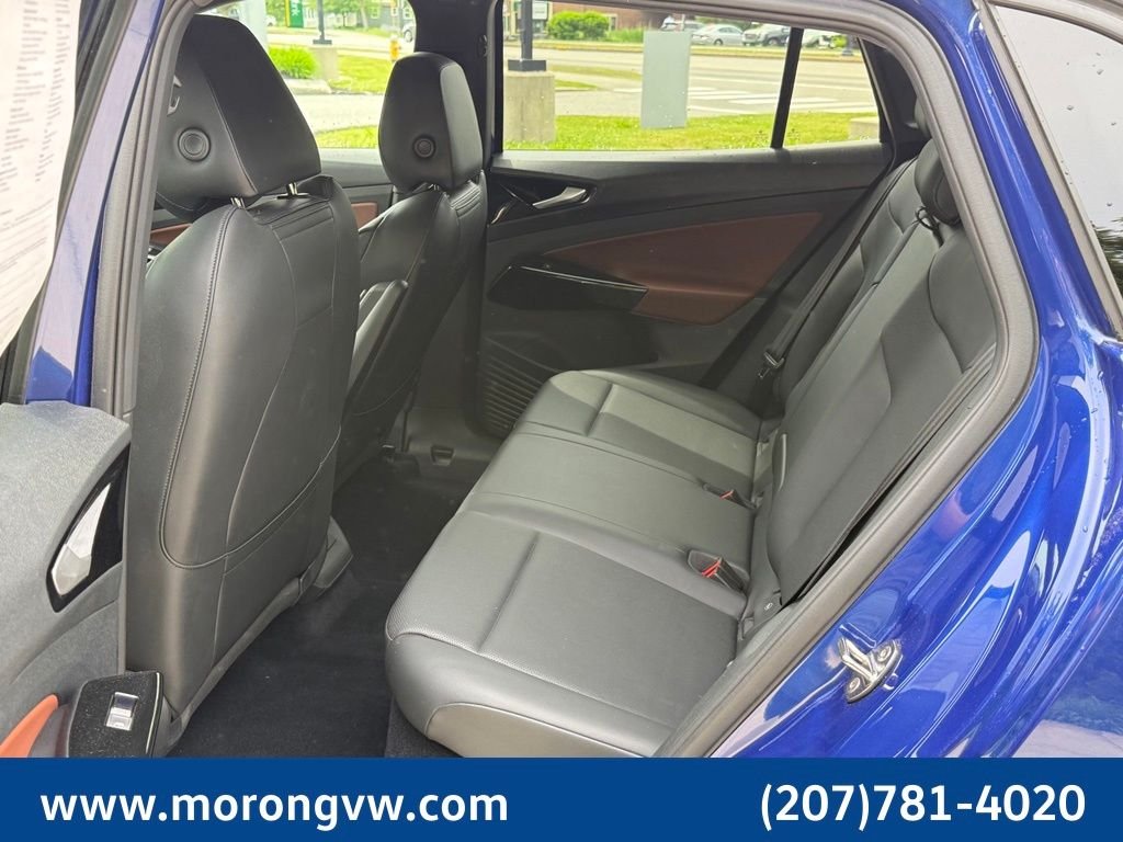 Used 2022 Blue Volkswagen Pro S image 18
