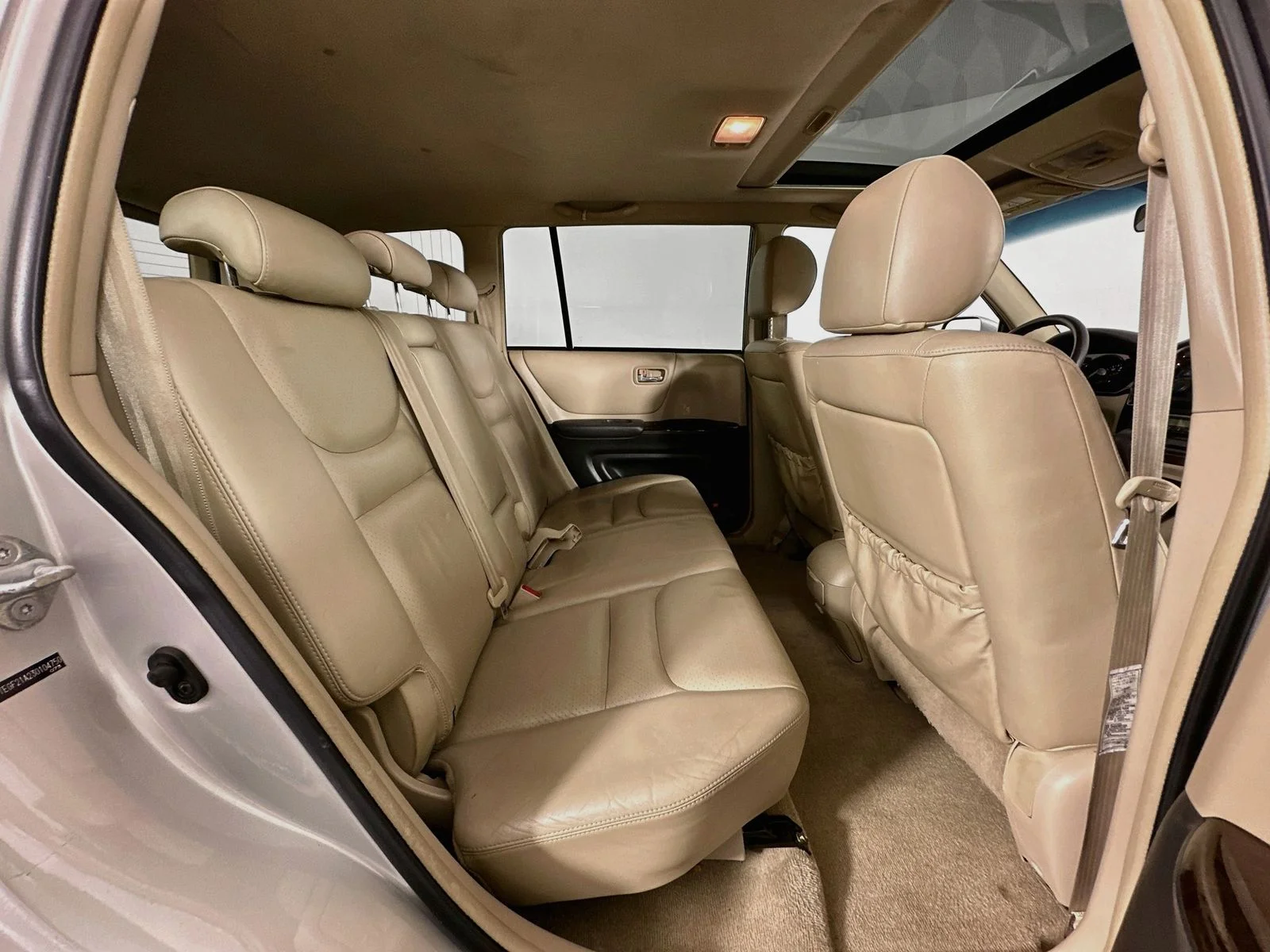 Used 2003 Millennium Silver Metallic Toyota Limited image 25