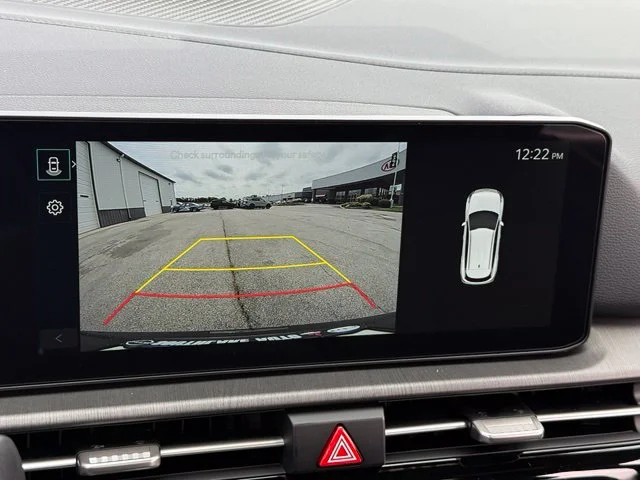 New 2027 Glacial White Pearl / Black Ro Kia X-Line image 17