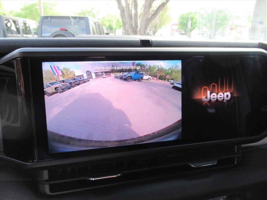 New 2026 Bright White Clear-Coat Exterior Paint Jeep Sport S image 24