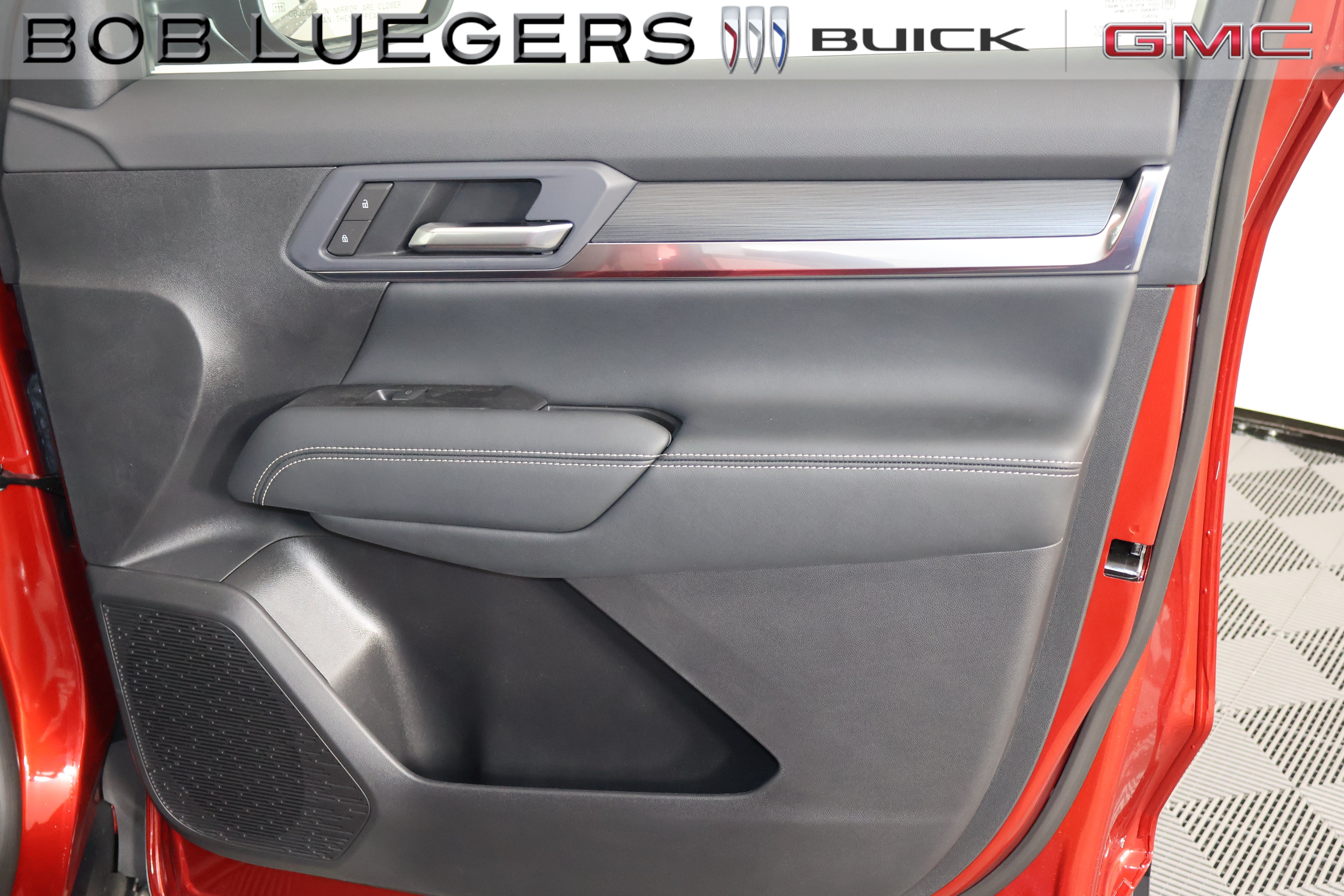 2027 GMC Terrain Elevation - Photo 18