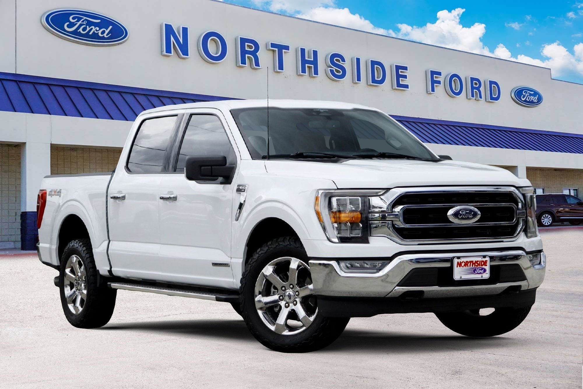 Certified Used 2023 Oxford White Ford XLT image 1
