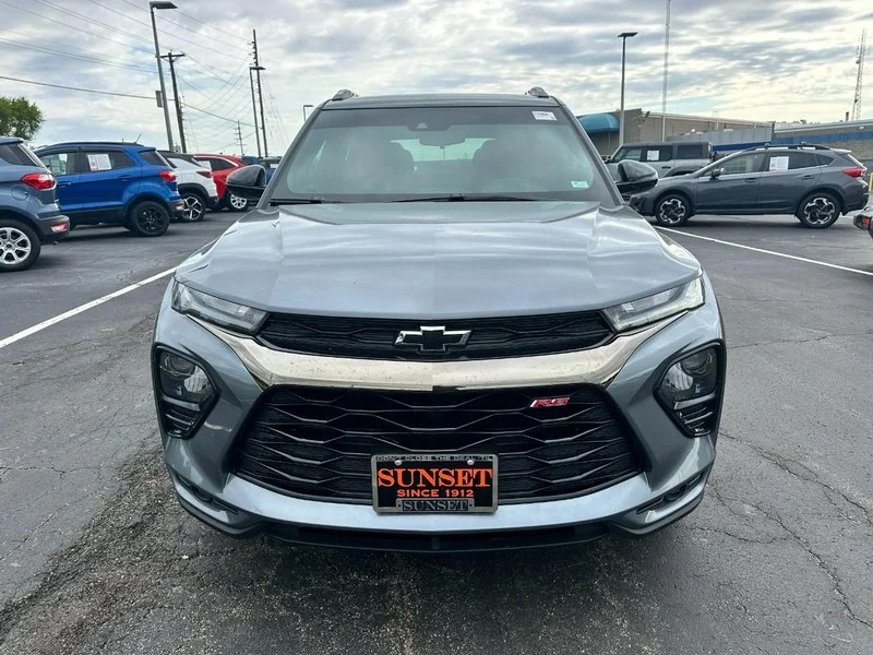 Used 2022  Chevrolet RS image 9