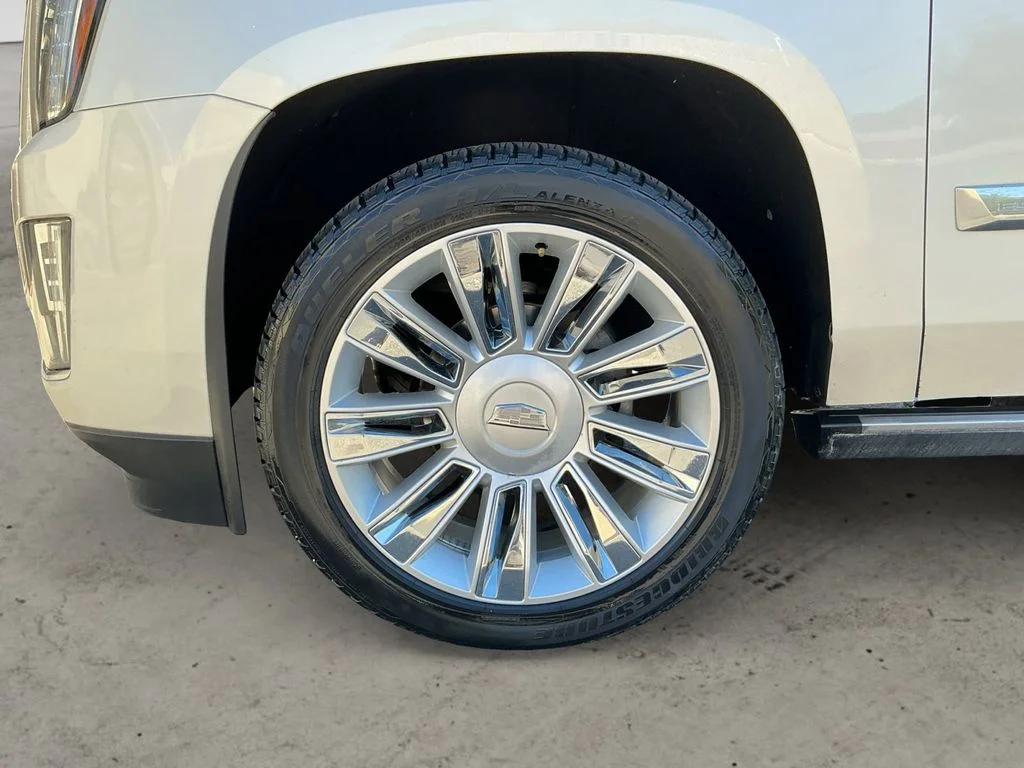 Used 2015 White Cadillac Premium image 14