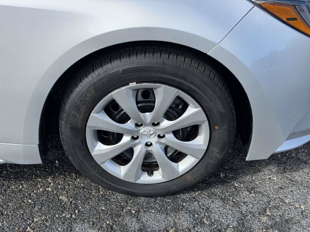 Certified Used 2025 Silver Toyota LE image 25