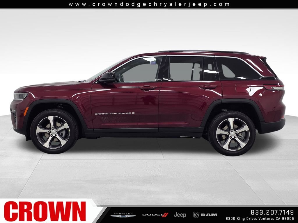 New 2026 Velvet Red Pearl-Coat Exterior Paint Jeep Limited image 8