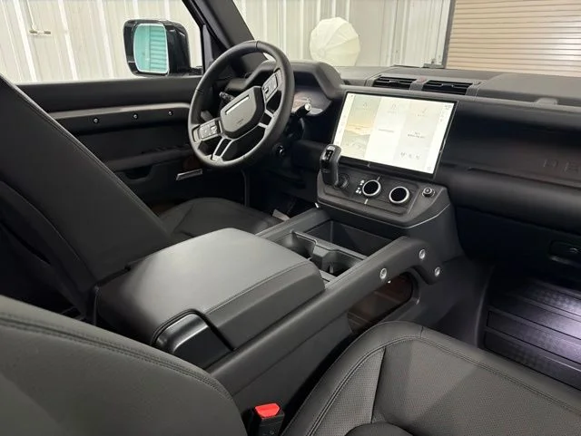 New 2026 Borasco Gray Metallic Land Rover X-Dynamic SE image 21