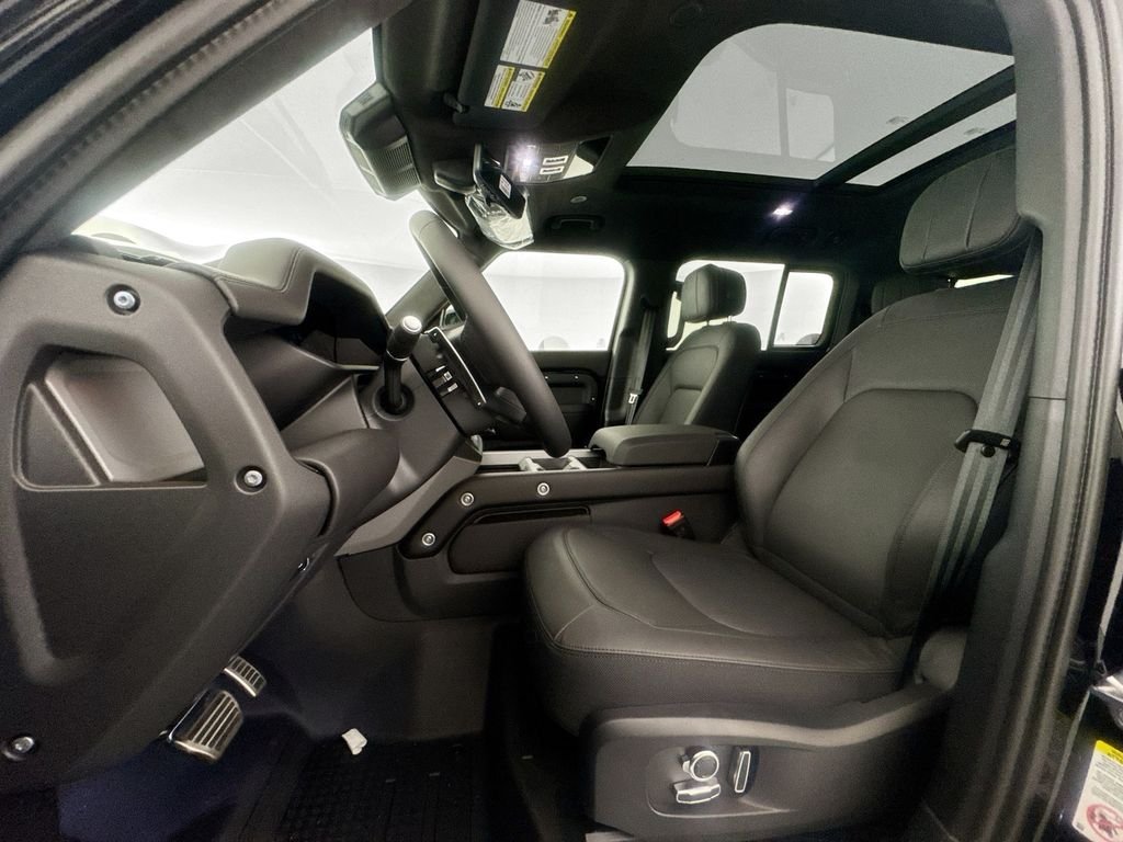 2026 Land Rover Defender V8 - Photo 20