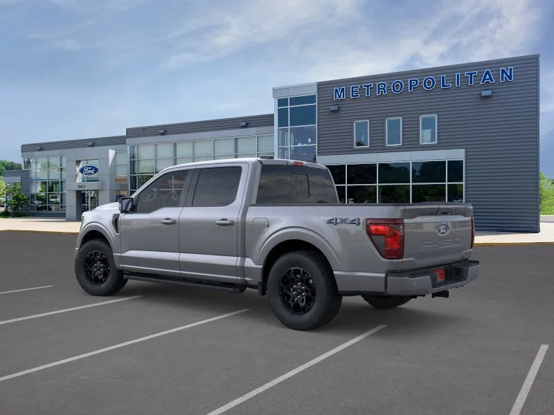 New 2026 Carbonized Gray Metallic Ford XLT image 4