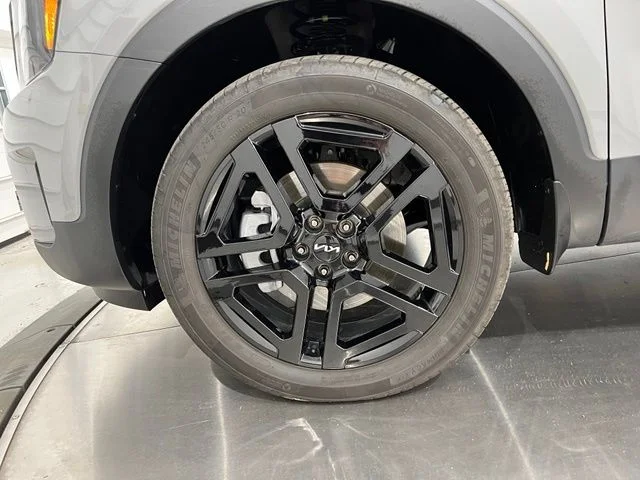Used 2024 Gray Kia SX X-Line image 25