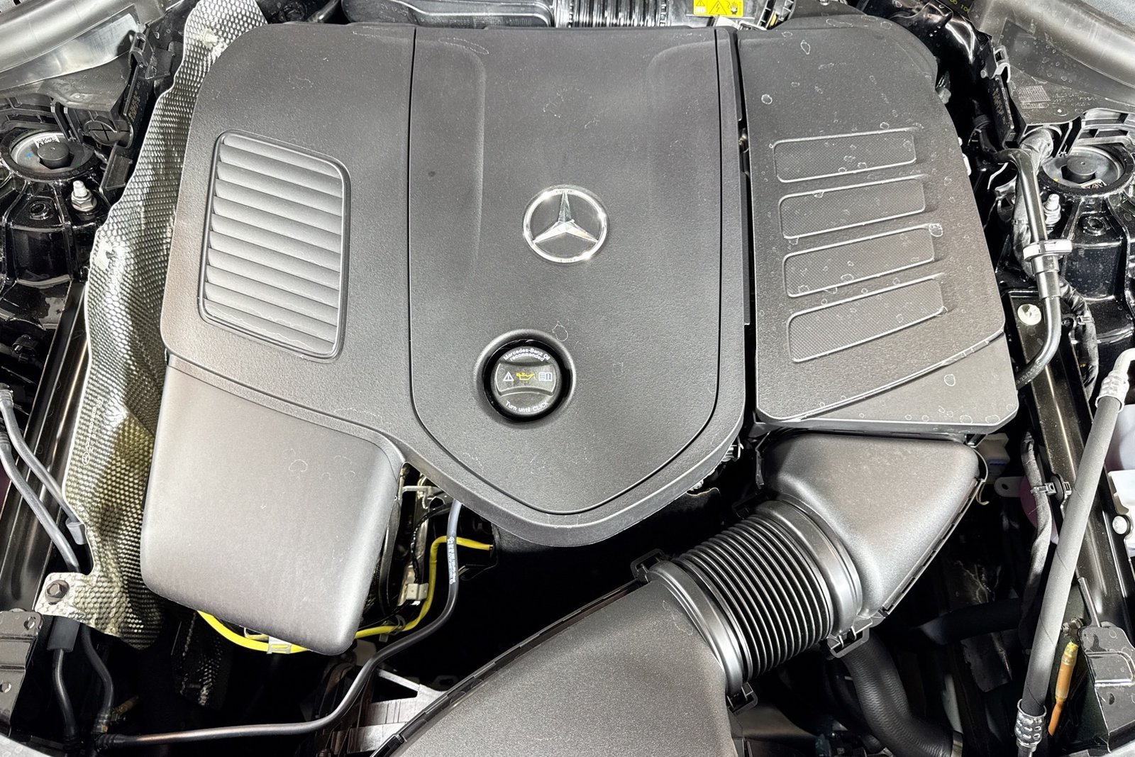 New 2026 Black Mercedes-Benz GLC 300 image 28