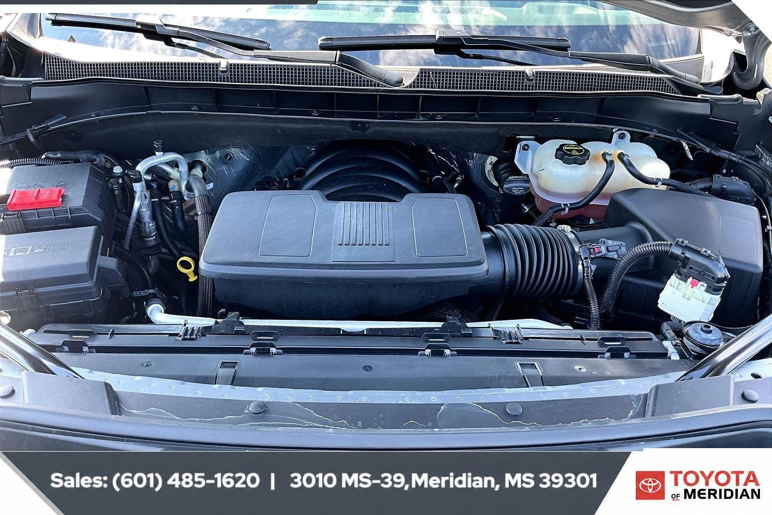 Used 2025 Sterling Gray Metallic Chevrolet LT image 8