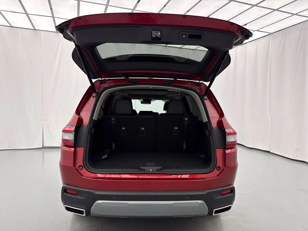 New 2026 Radiant Red Metallic II Honda Touring image 11