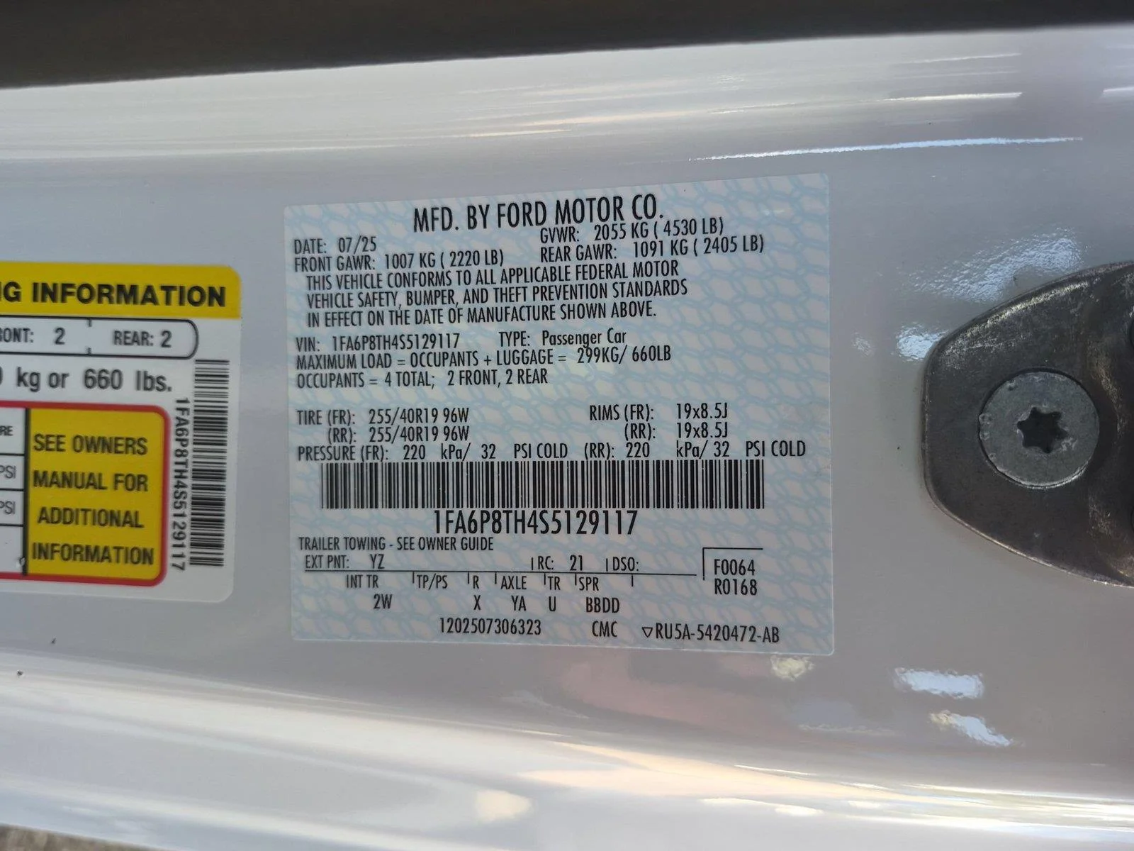 Used 2025 Oxford White Ford EcoBoost image 37