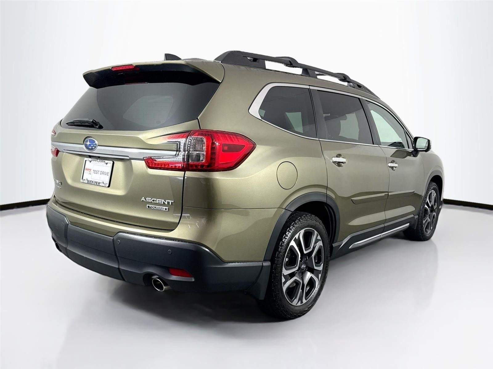 Used 2023 Autumn Green Metallic Subaru Touring image 2
