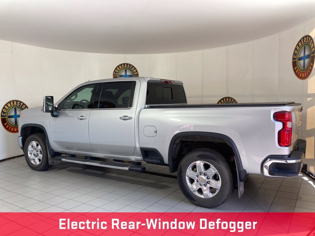 Used 2022 SILVER ICE METALLIC Chevrolet LTZ image 18