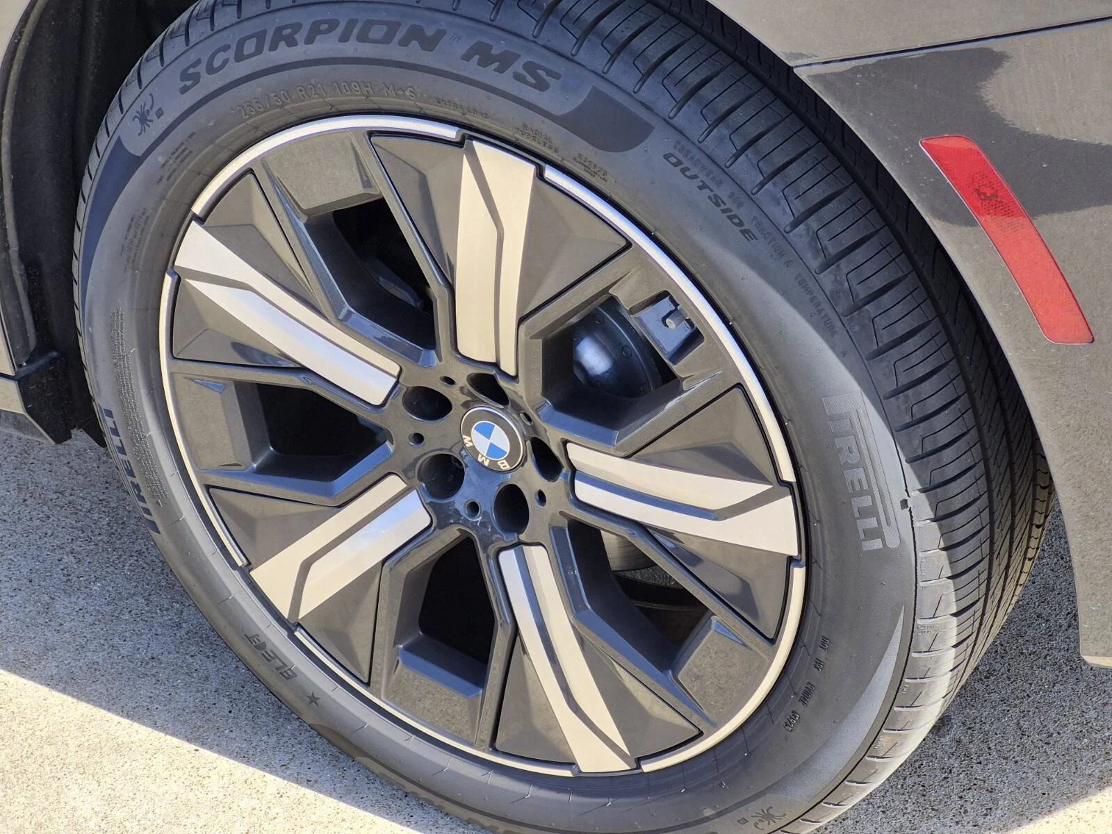 Used 2026 Dark Graphite Metallic BMW xDrive45 image 7