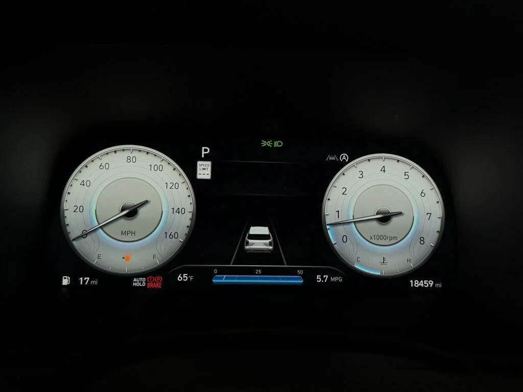 Used 2024 White Hyundai Calligraphy image 18