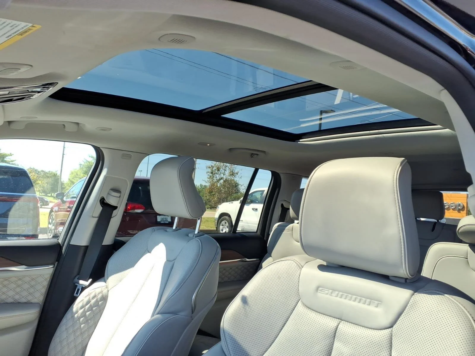 Used 2023 Bright White Clearcoat Jeep Summit image 25