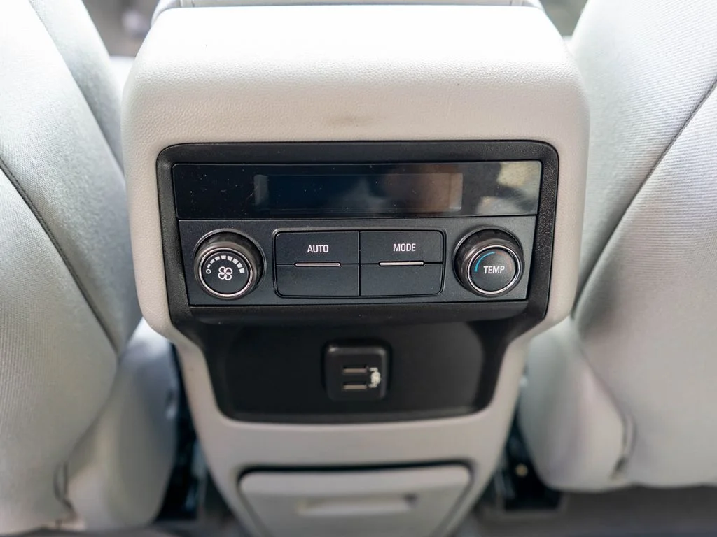 Used 2018 Silver GMC SLE-2 image 14