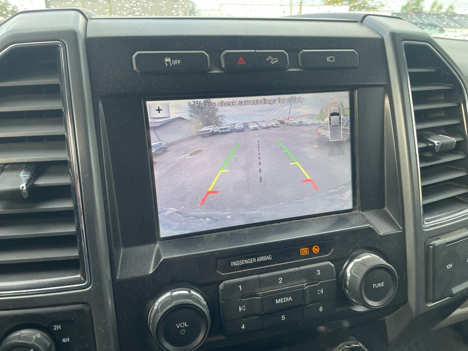 Used 2019 Oxford White Ford XLT image 12
