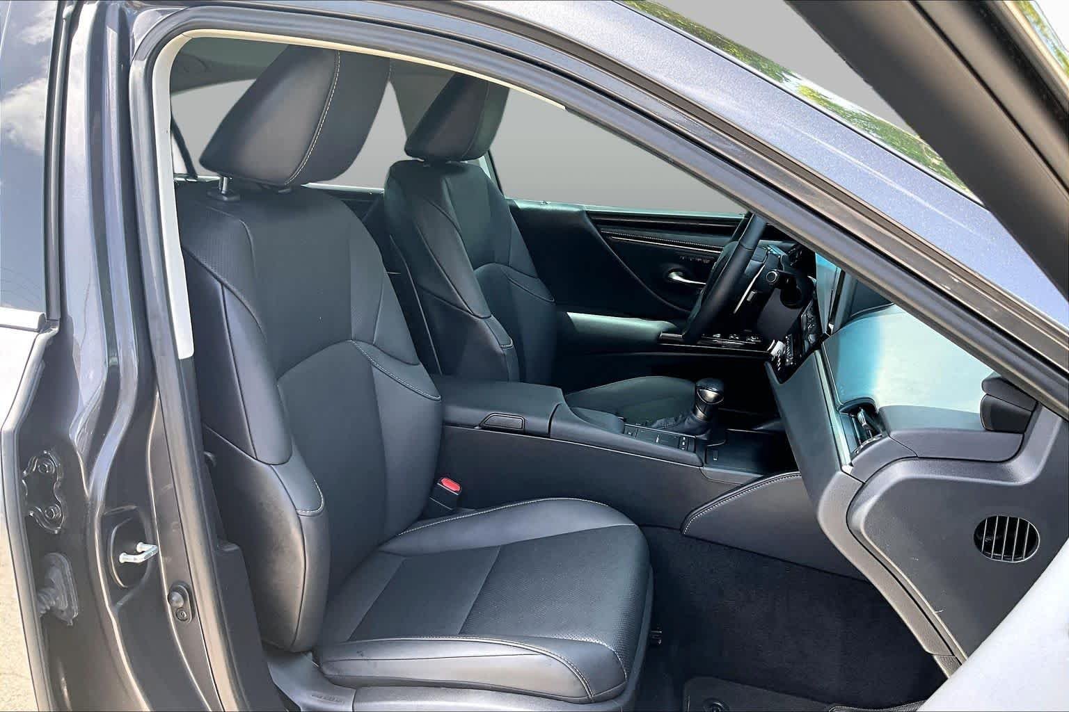 Used 2022 Cloudburst Gray Lexus  image 9