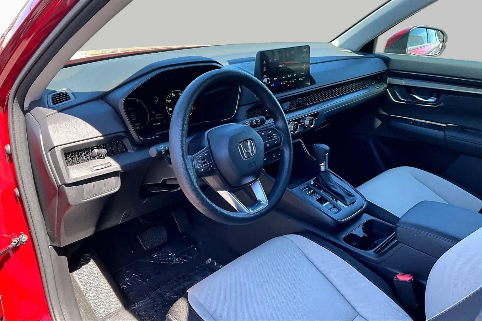 2026 Honda CR-V LX - Photo 17
