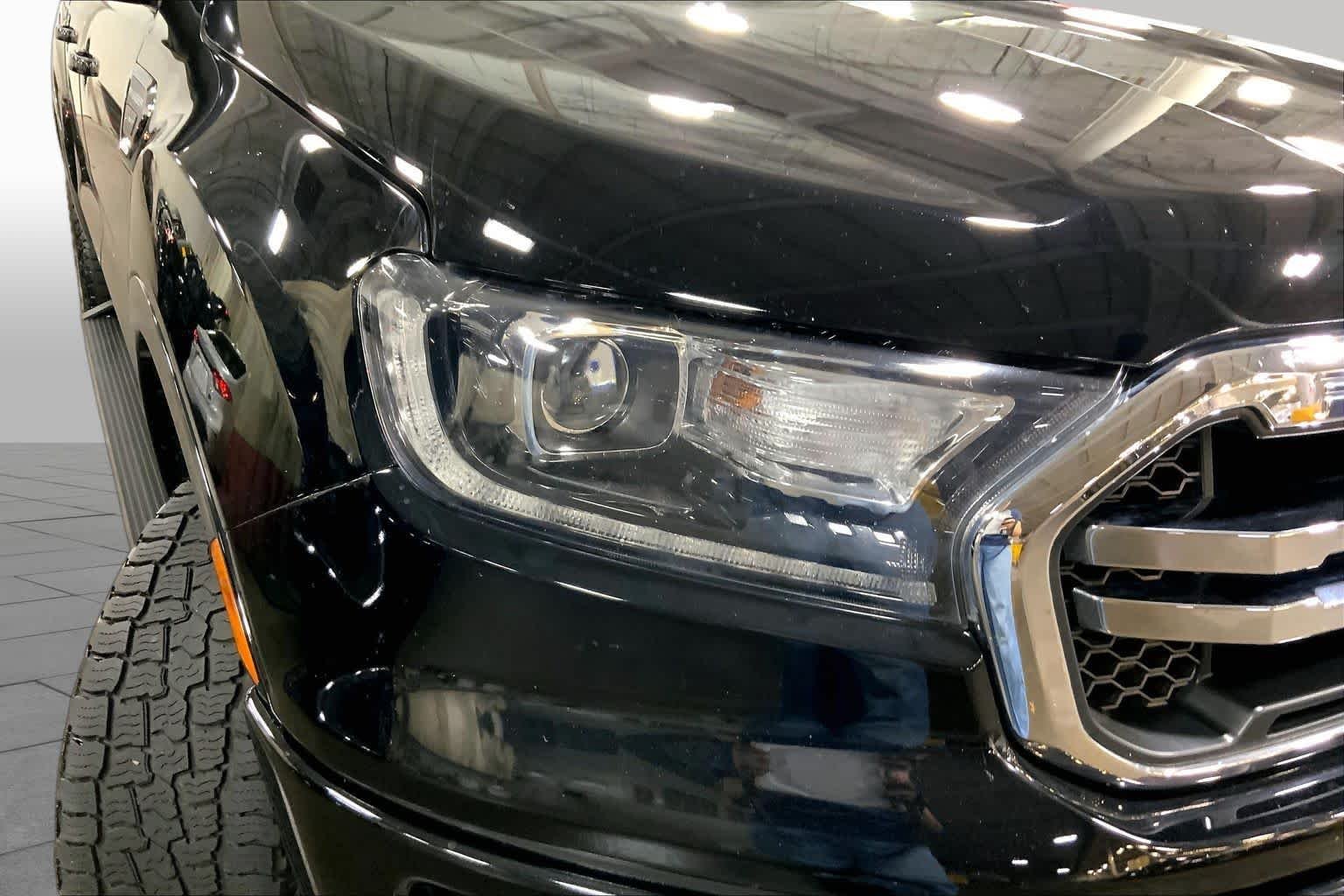 Used 2022 Shadow Black Ford LARIAT image 28