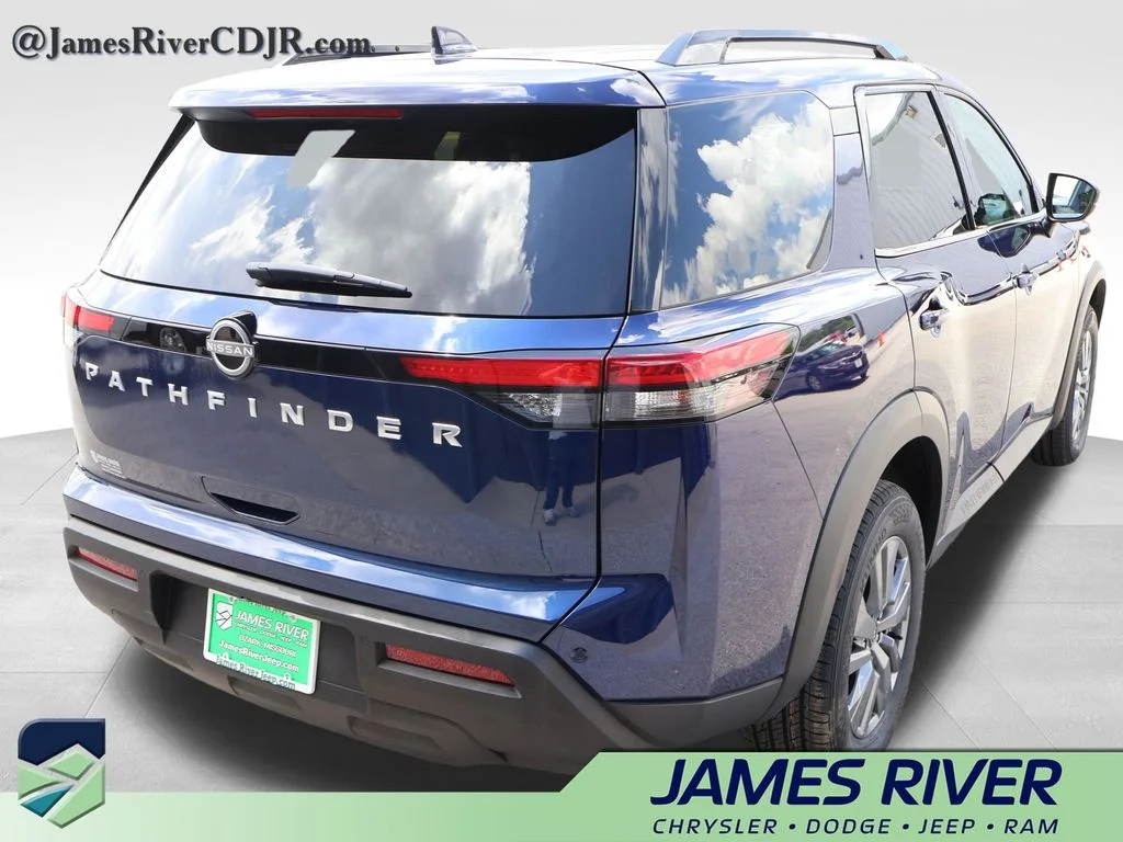 Used 2025 Blue Nissan SV image 5