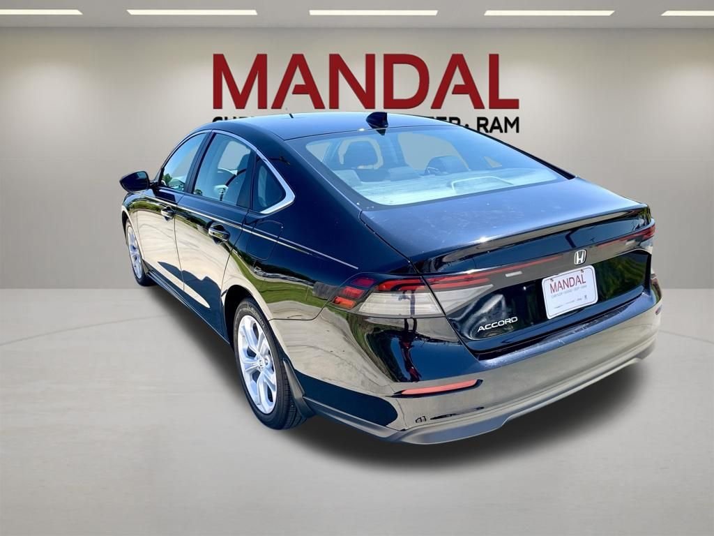 Used 2025 Black Honda LX image 8