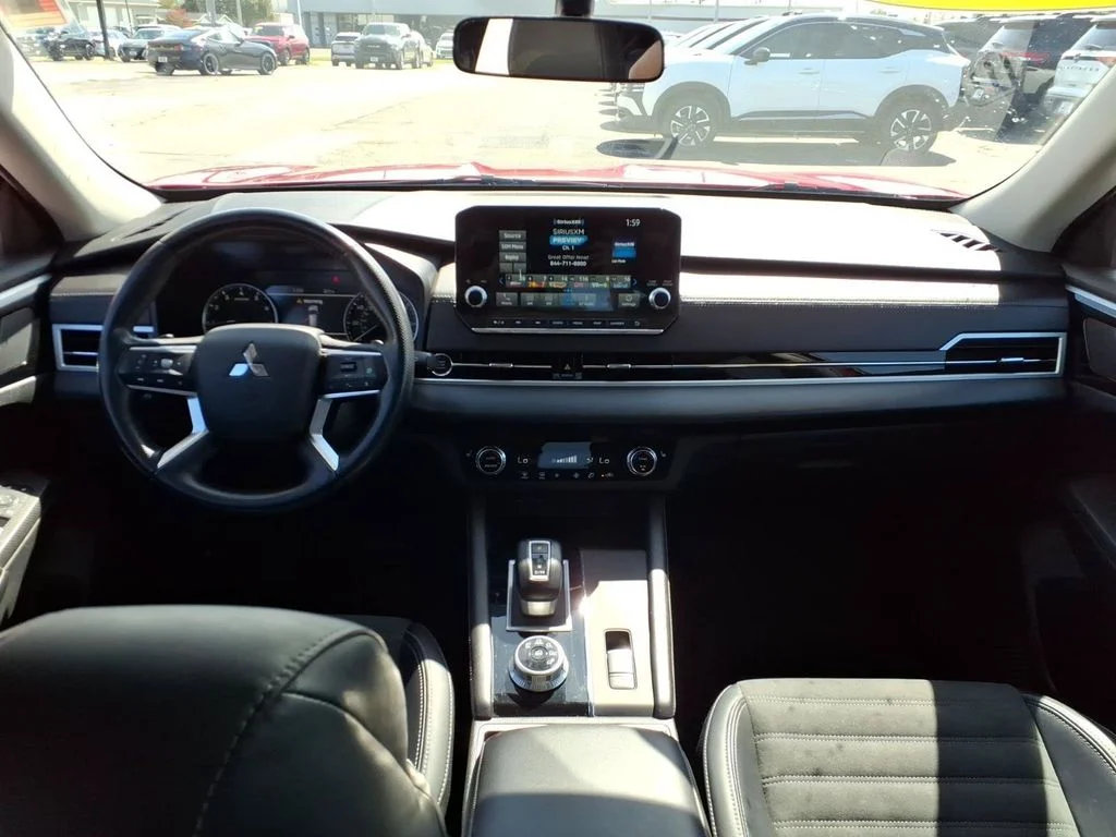Used 2024 Red Mitsubishi SE image 14