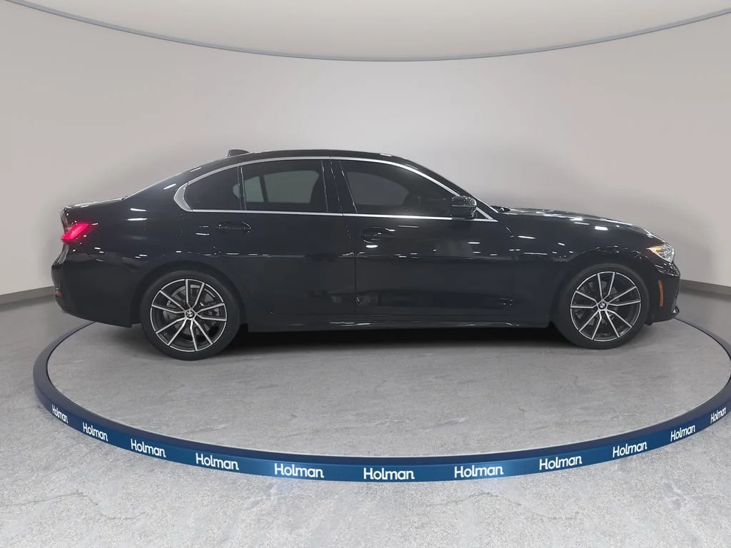 Used 2022 Jet Black BMW 330i image 5