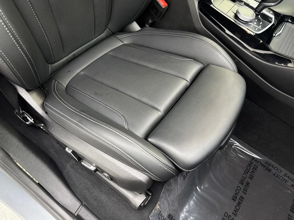 Used 2024 Gray BMW sDrive30i image 46