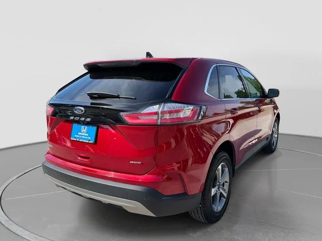 Used 2022 Red Ford SEL image 6