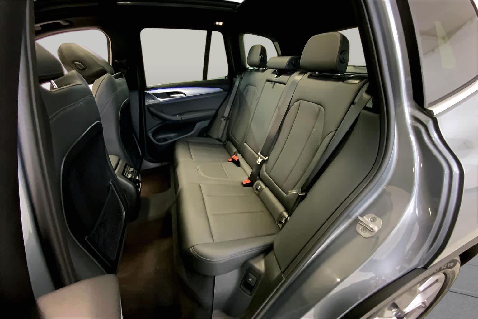 Used 2024 Skyscraper Grey Metallic BMW xDrive30i image 20