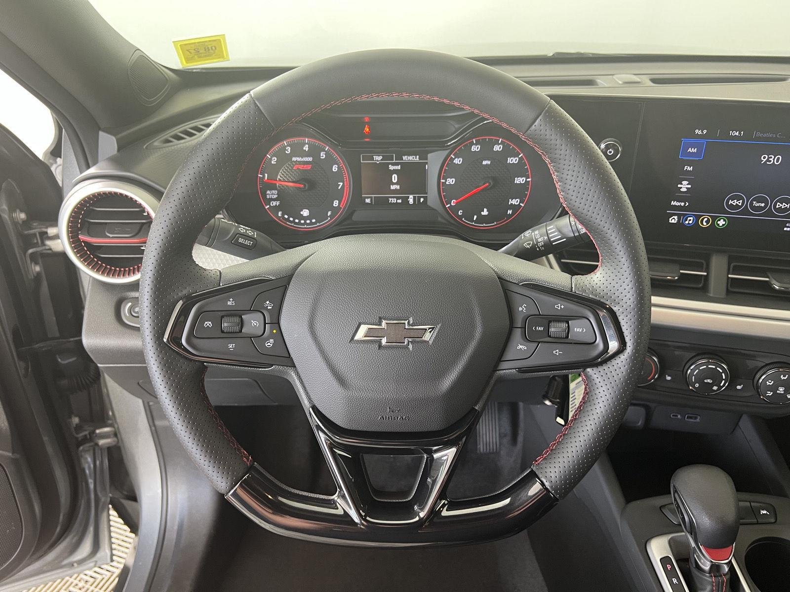 Used 2025 Sterling Gray Metallic Chevrolet 1RS image 7