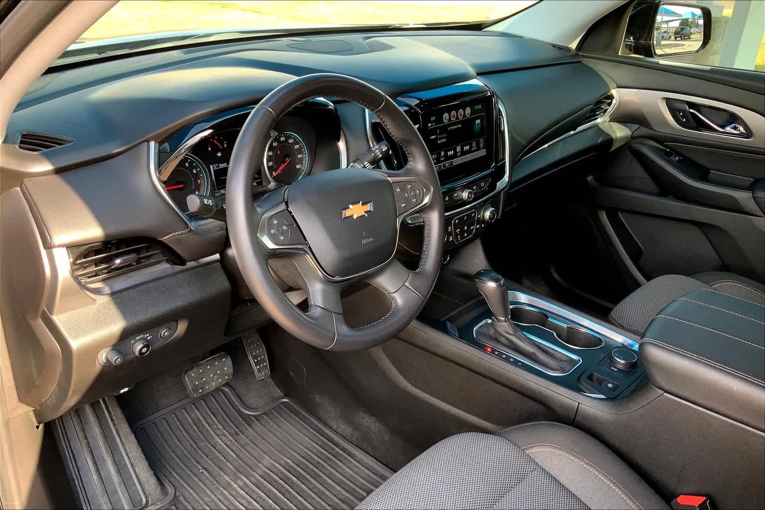 Used 2019 MOSAIC BLACK METALLIC Chevrolet LT Cloth image 18