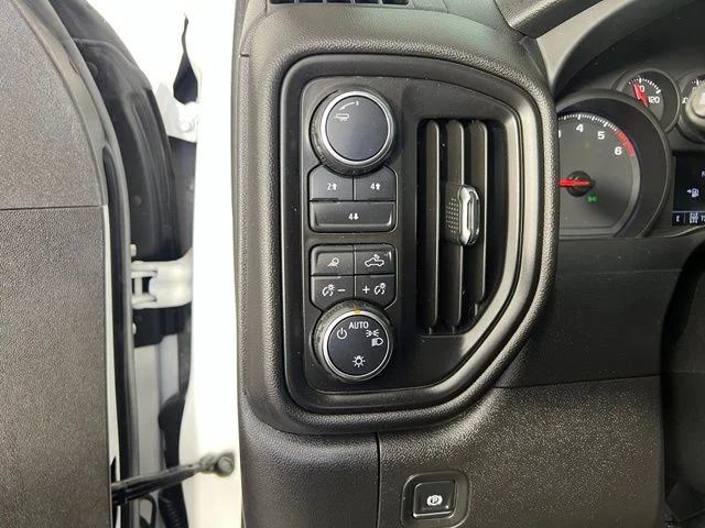 Used 2024 White Chevrolet Custom image 16