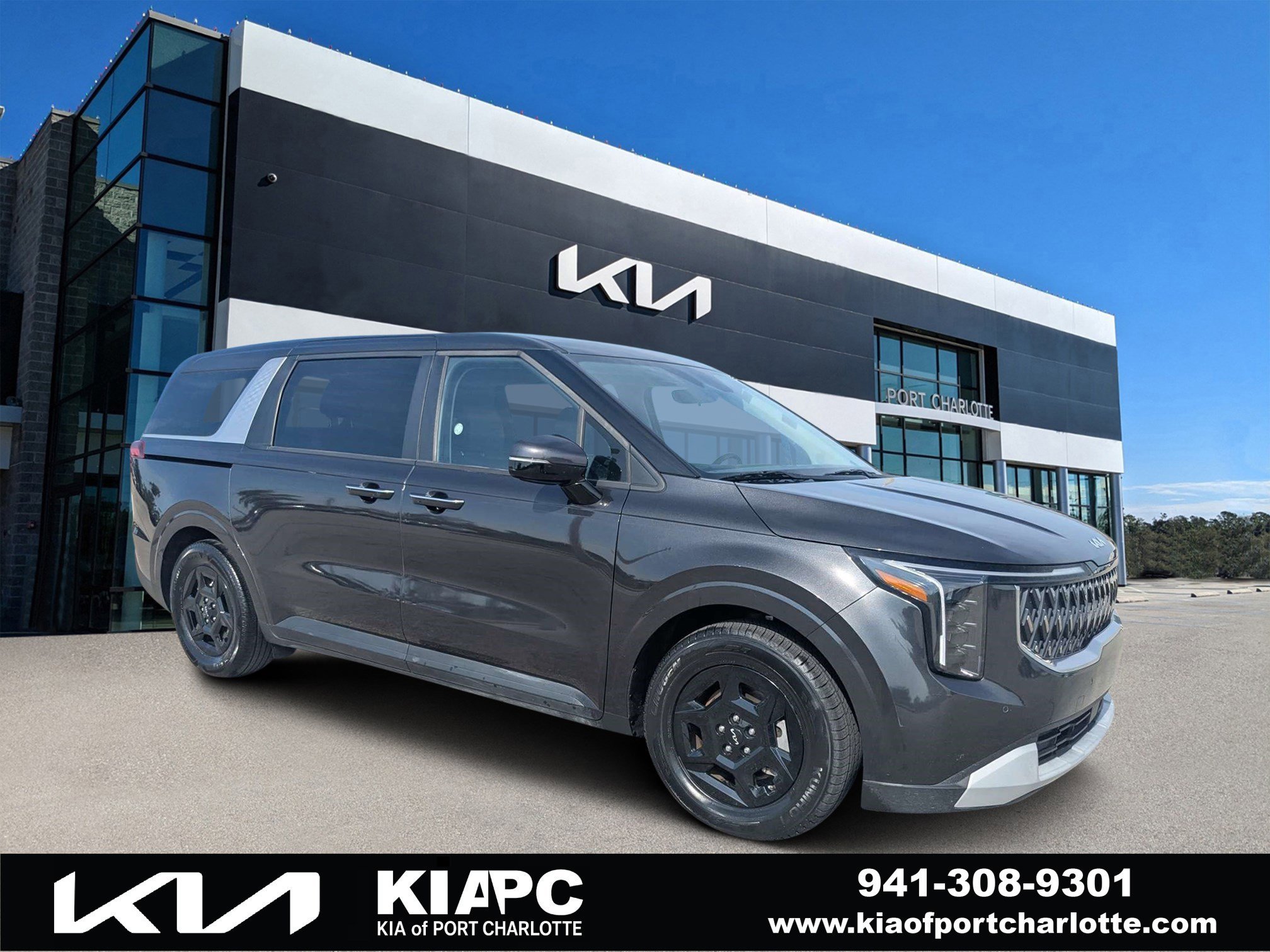 2025 Kia Sedona LXS's photo