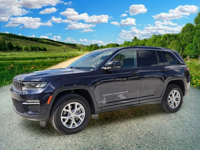 Used 2024 Black Jeep Limited image 2