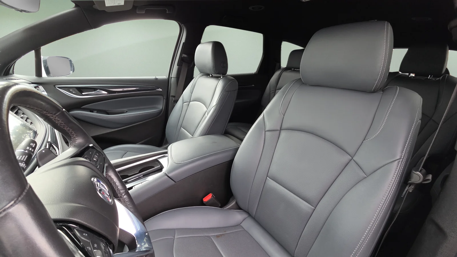 Used 2024 White Buick Premium Group image 27