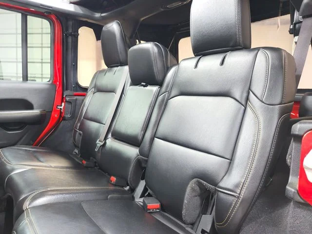 Used 2024 Red Jeep Sahara image 12