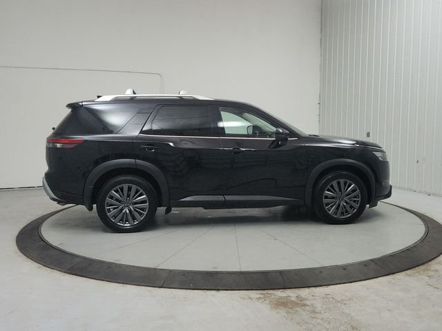 Used 2025 Black Nissan SL image 9
